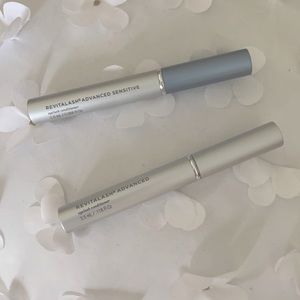 Eyelash growth serum